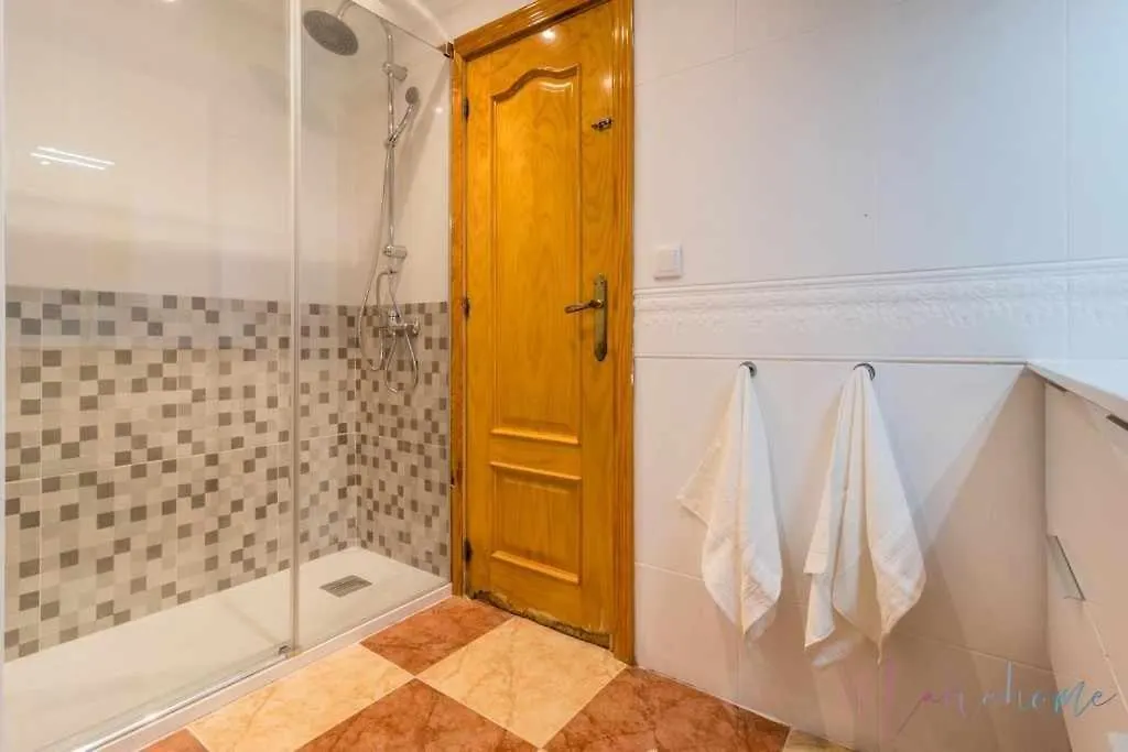 Suite Con Jacuzzi En El Centro Vistas Y Garaje Huelva Apartment